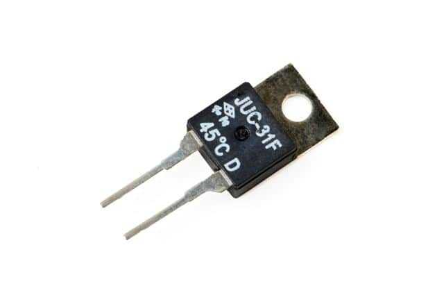 JUC31F-D 45' TO-220 N.K.