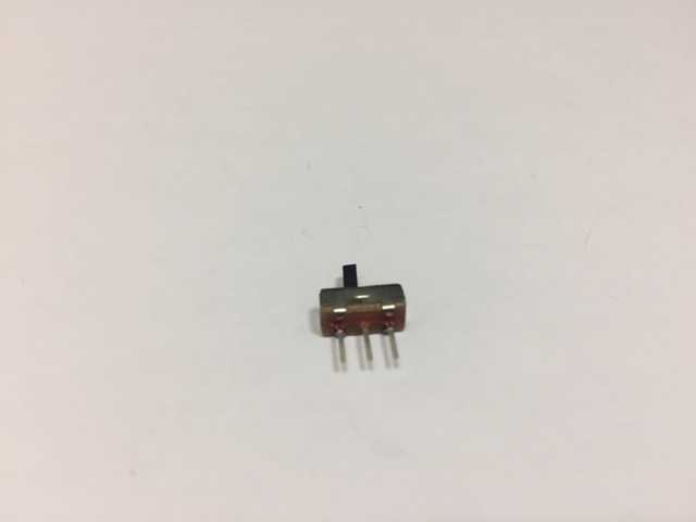 Küçük Sürgülü 3P Switch